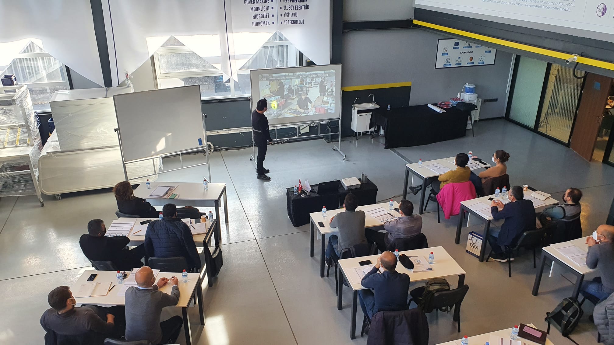 Model Fabrika 8145De12 B53e 4255 9B8e Eac8800f247b 